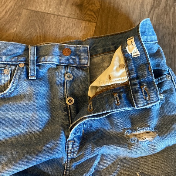 Madewell Relaxed Denim Shorts in Foxglen Wash Size 27 Button Fly L21 - Picture 10 of 10